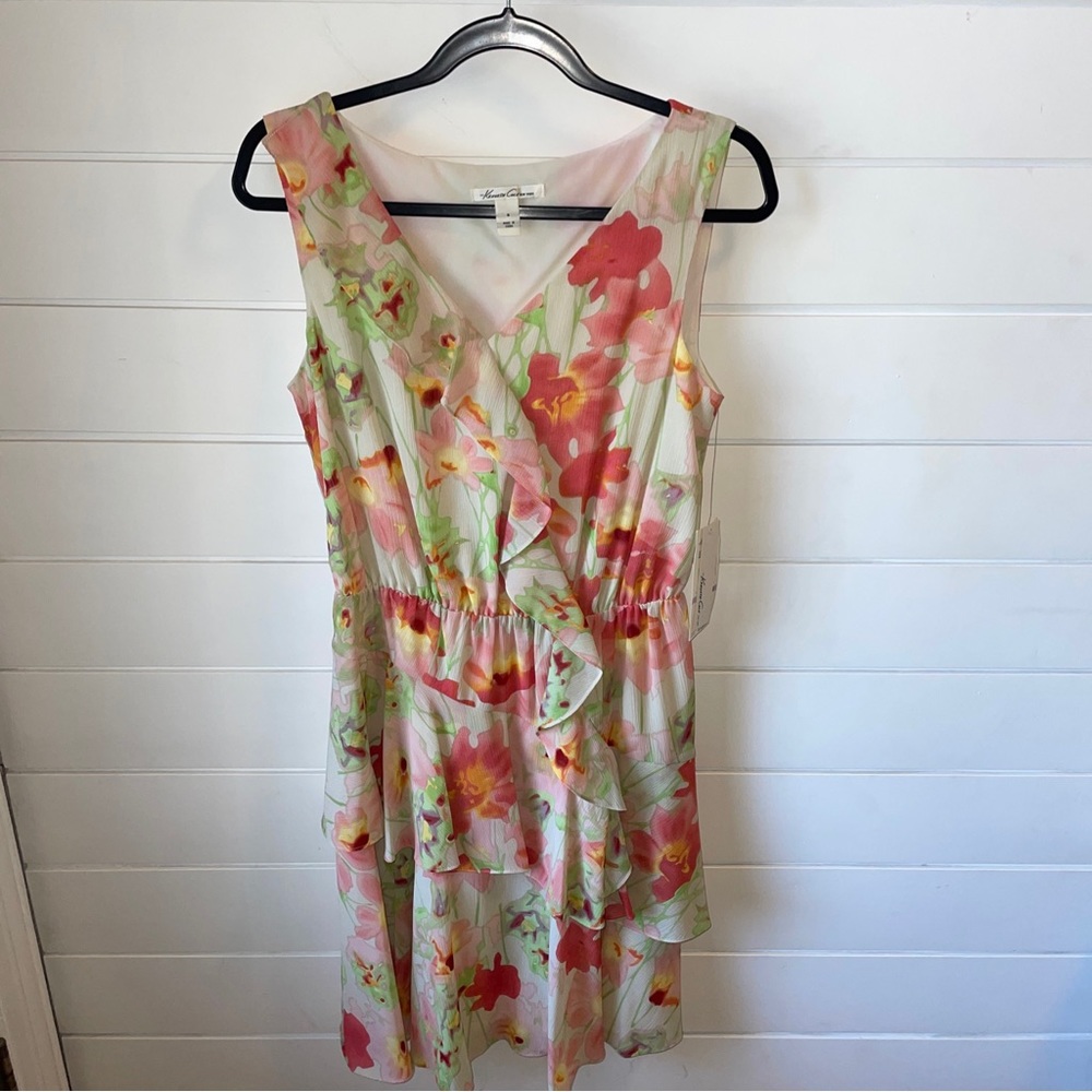 NWT Kenneth Cole New York Dress Size: 6 Perfect For Spring Or Easter.